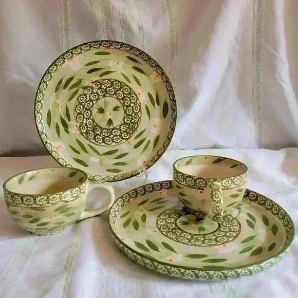 2-Old World Green-Snack Sets - Picture 2 of 3